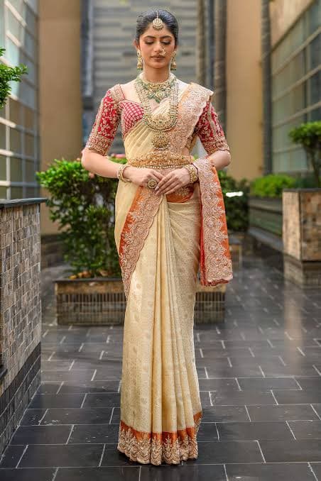Handloom Cotton Saree — Traditional Weave